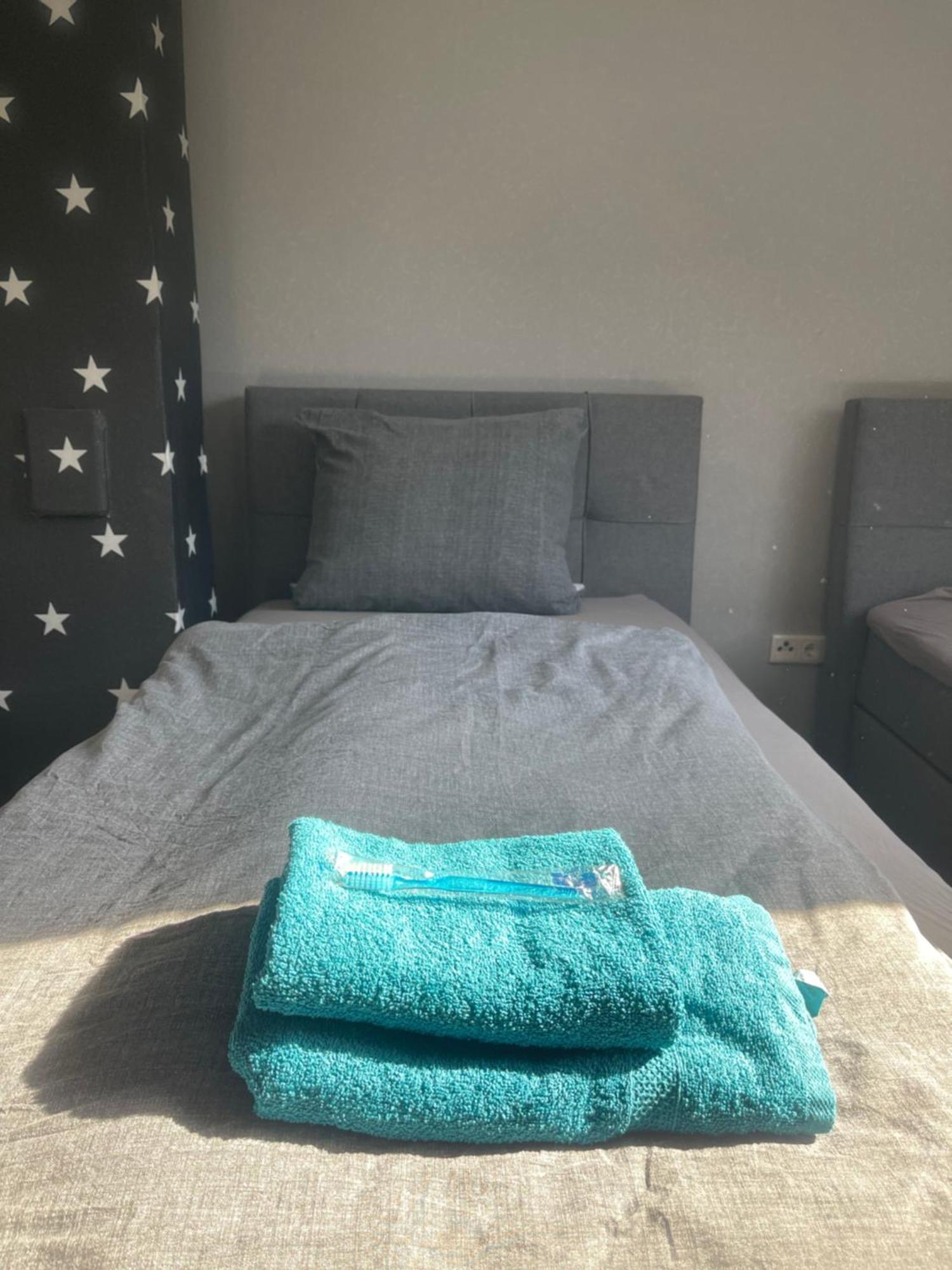 Apartment Gross 4 Zimmer 에센 외부 사진