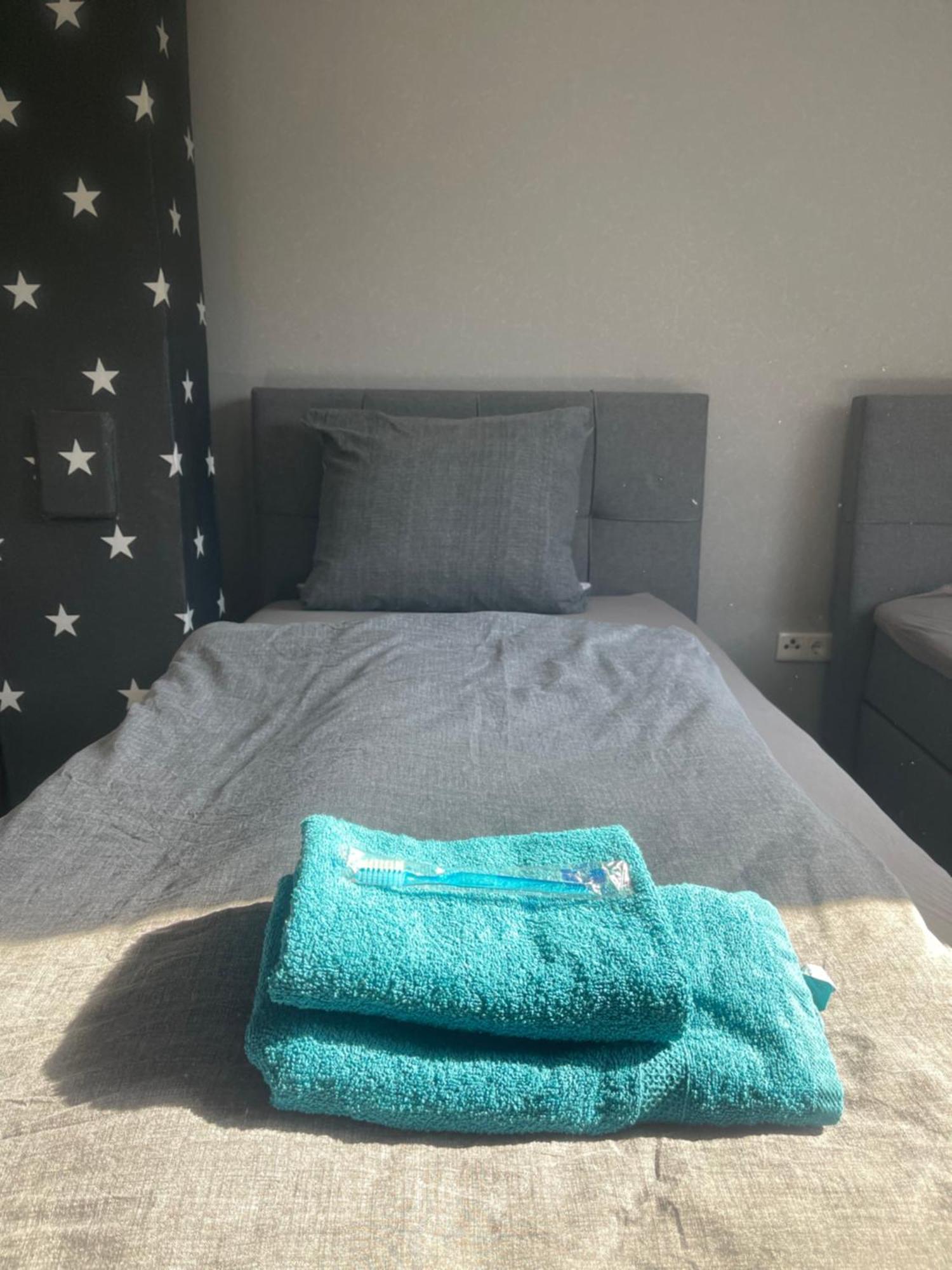 Apartment Gross 4 Zimmer 에센 외부 사진